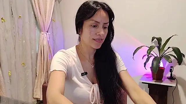 Bella Exhibition online show from February 21, 2026, 7:04 pm