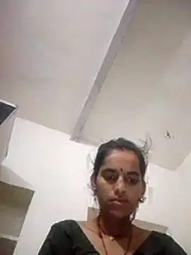 Asha hot2 online show from May 26, 2026, 10:39 pm