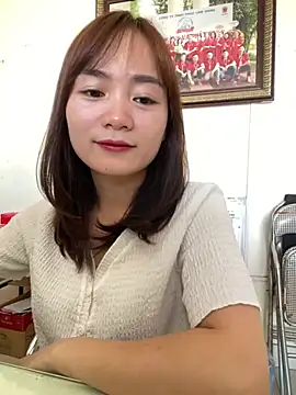 Snapshot of Bana-gibee chatting on May 4, 2026, 7:15 am Bana-gibee online show from May 4, 2026, 7:15 am
