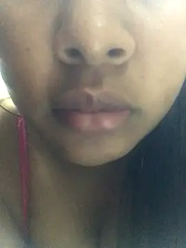  Johana  online show from November 5, 2025, 1:16 am