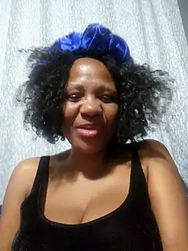 Snapshot of Mommy_Sienna chatting on May 25, 2026, 9:21 pm Mommy Sienna online show from May 25, 2026, 9:21 pm