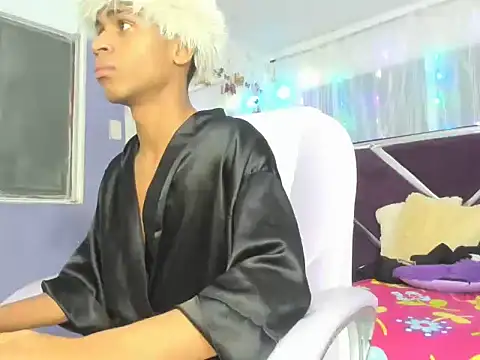 Santy bigcock 01 online show from November 9, 2025, 2:10 am