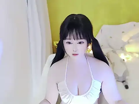 Nina37 online show from November 9, 2025, 8:29 pm