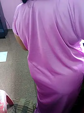 Snapshot of savithasree chatting on November 14, 2025, 4:33 am savithasree online show from November 14, 2025, 4:33 am