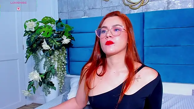SaraAlvarezx online show from May 30, 2026, 3:25 am