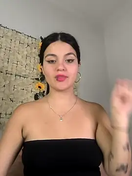 Snapshot of Lorenaa1 chatting on May 2, 2026, 12:04 am Lorenaa1 online show from May 2, 2026, 12:04 am