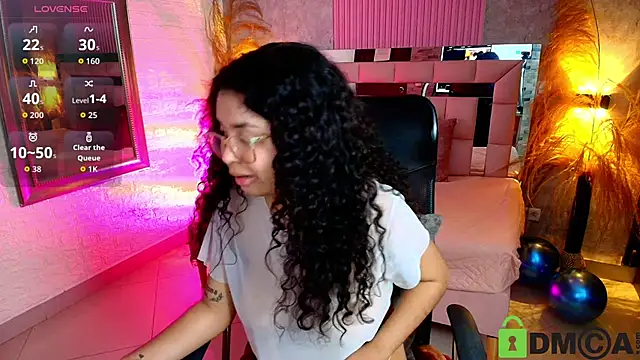 griselle rousse online show from April 17, 2026, 11:41 pm