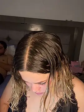 Annajoa online show from February 10, 2026, 7:18 pm