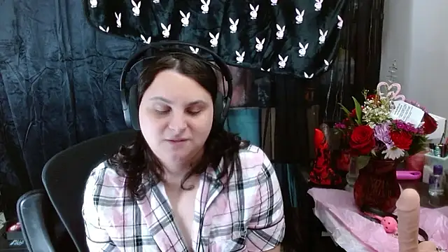 Snapshot of Salacious_Sage chatting on February 16, 2026, 10:06 pm Salacious Sage online show from February 16, 2026, 10:06 pm