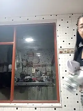 Luceroxxx7 online show from November 9, 2025, 11:03 pm