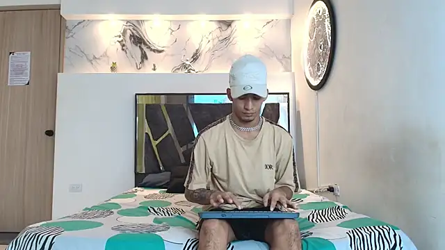 IMPERIO ROMANO online show from December 2, 2025, 7:09 pm