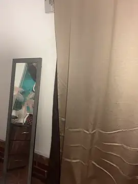 alisaa jhons1 online show from July 20, 2026, 9:23 am