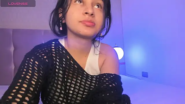 Elionor Louge online show from November 15, 2025, 8:27 pm