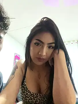 TinaNick online show from November 5, 2025, 10:32 pm