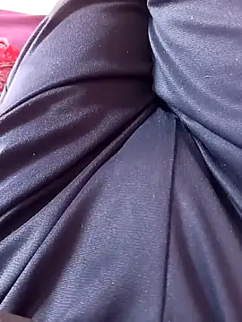 Snapshot of NovaCharm chatting on November 12, 2025, 9:53 am NovaCharm online show from November 12, 2025, 9:53 am