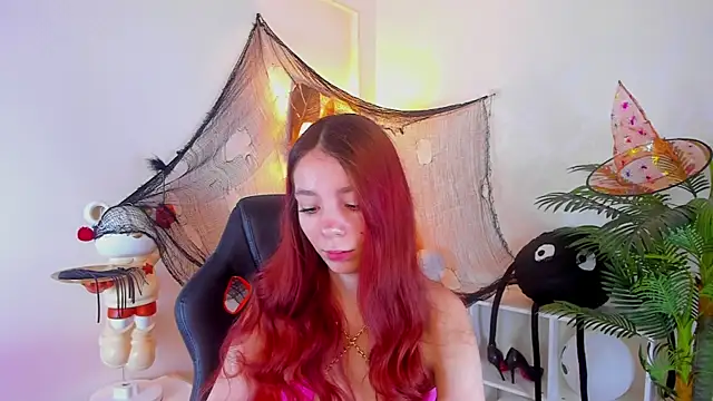 Twin kies online show from November 7, 2025, 4:23 am