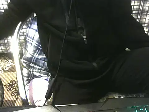 ellsaBunny online show from November 14, 2025, 3:33 pm