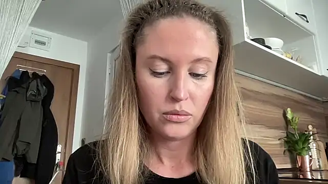 Ameli8 online show from April 18, 2026, 2:43 pm