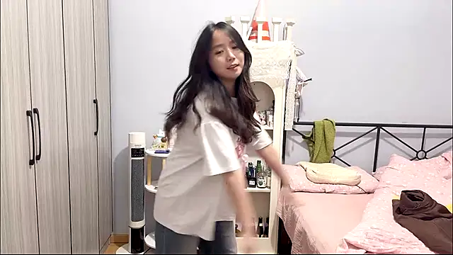 Hmm 0303 online show from March 19, 2026, 4:33 pm