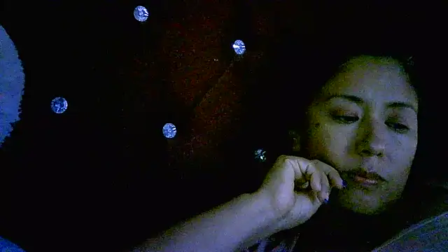 Snapshot of Zulreyna chatting on April 28, 2026, 3:55 am Zulreyna online show from April 28, 2026, 3:55 am