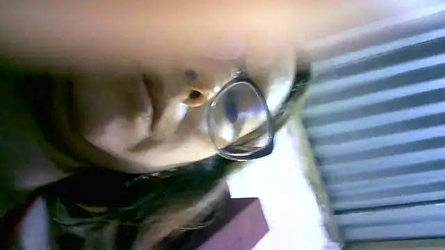 Snapshot of Zulreyna chatting on May 21, 2026, 3:13 am Zulreyna online show from May 21, 2026, 3:13 am