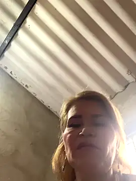 dirty mother3 online show from December 14, 2025, 6:01 pm