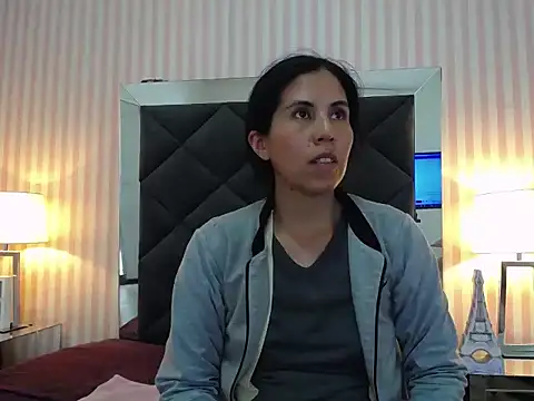 GiselaZivic online show from July 28, 2026, 7:15 pm