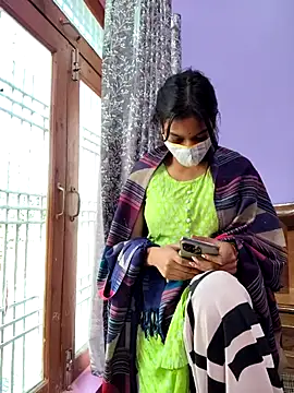 Student12th online show from November 24, 2025, 4:01 am