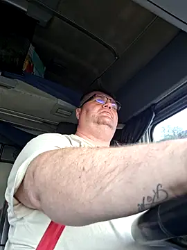 Grase44 online show from April 3, 2026, 5:27 am