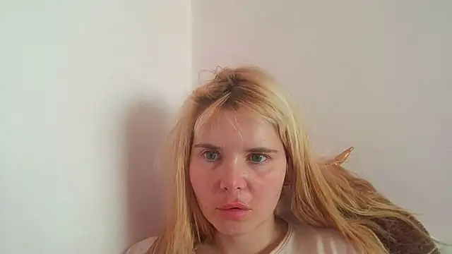 HornyElena online show from July 19, 2026, 10:08 am