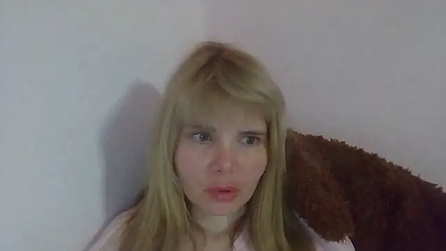 HornyElena online show from July 28, 2026, 8:52 pm