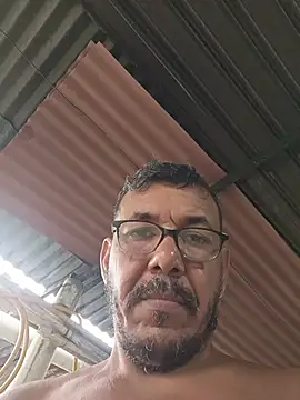 Snapshot of bruno_324278 chatting on August 3, 2026, 10:35 pm bruno 324278 online show from August 3, 2026, 10:35 pm