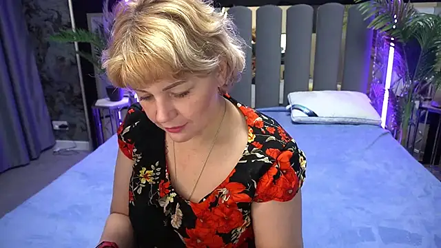 AmaraNights online show from November 12, 2025, 8:19 pm