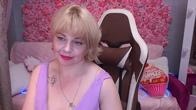 Snapshot of AmaraNights chatting on May 27, 2026, 7:11 pm AmaraNights online show from May 27, 2026, 7:11 pm