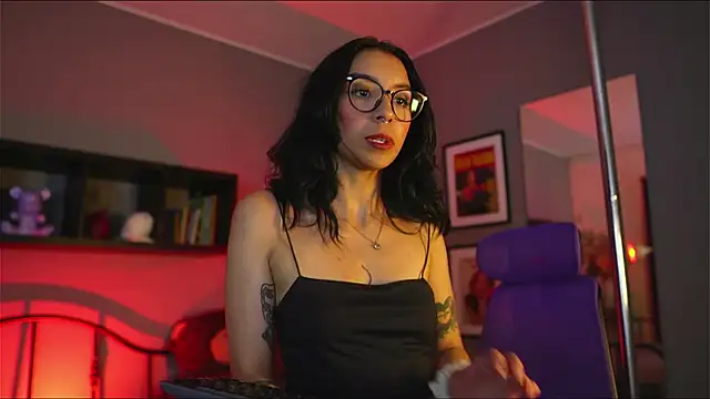 aura Soul  online show from November 7, 2025, 4:45 am