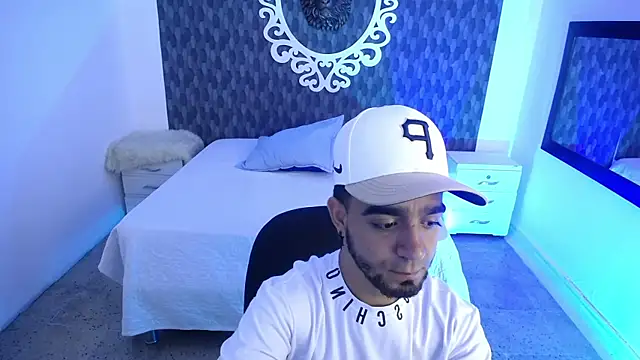 Dereck Jhonsonn online show from November 15, 2025, 6:04 pm