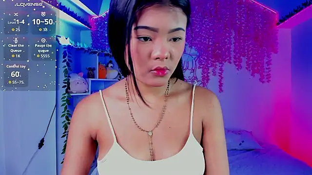 Snapshot of _hanna_sky chatting on February 11, 2026, 6:24 pm hanna sky online show from February 11, 2026, 6:24 pm