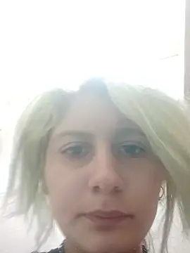 Snapshot of Hollywouldd chatting on November 12, 2025, 12:55 am Hollywouldd online show from November 12, 2025, 12:55 am