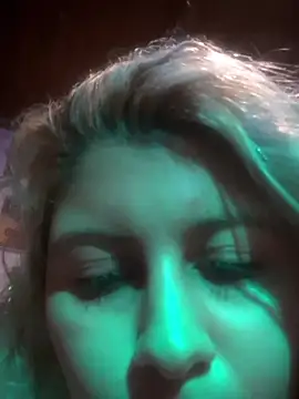 Snapshot of Hollywouldd chatting on November 23, 2025, 2:11 am Hollywouldd online show from November 23, 2025, 2:11 am