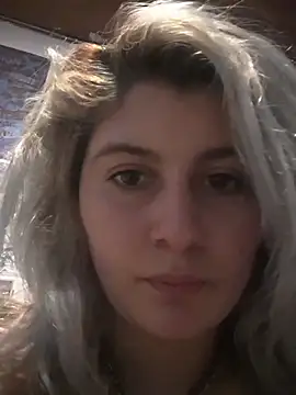 Snapshot of Hollywouldd chatting on December 16, 2025, 6:51 am Hollywouldd online show from December 16, 2025, 6:51 am