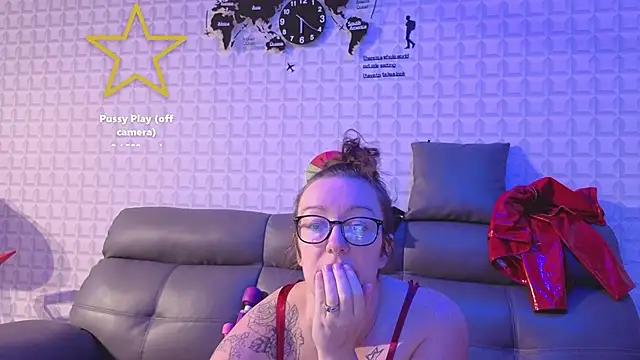 JadeStarUK online show from March 3, 2026, 12:11 pm