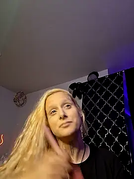 Snapshot of GemmaJustice1127 chatting on July 14, 2026, 4:13 pm GemmaJustice1127 online show from July 14, 2026, 4:13 pm
