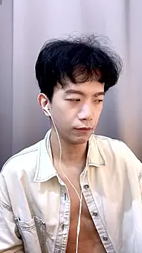 Snapshot of CouplingCry chatting on June 17, 2026, 4:26 am CouplingCry online show from June 17, 2026, 4:26 am
