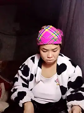 Mabel-122 online show from November 17, 2025, 1:06 pm