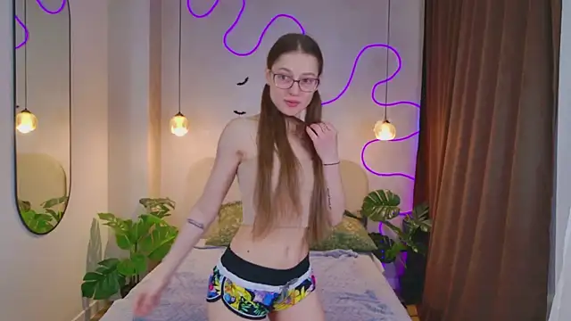 Snapshot of _Velin chatting on November 9, 2025, 2:15 pm Velin online show from November 9, 2025, 2:15 pm