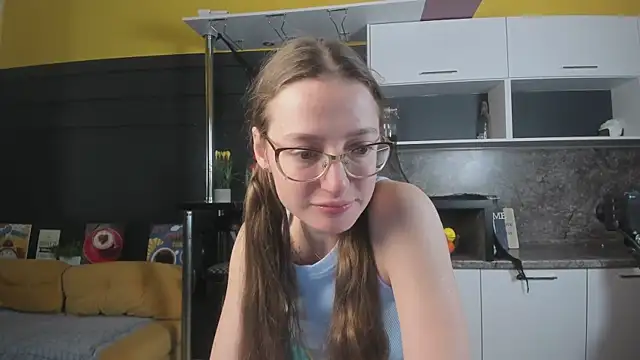 Snapshot of _Velin chatting on November 11, 2025, 7:19 am Velin online show from November 11, 2025, 7:19 am