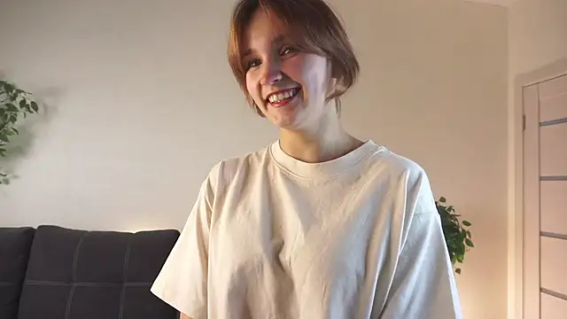 VinnieLaguna online show from December 5, 2025, 6:59 pm