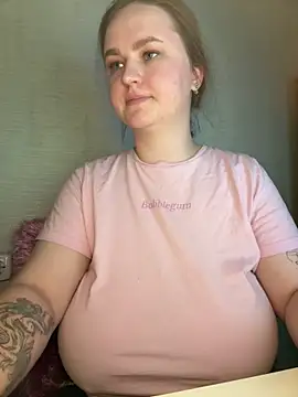 Monika Boobs online show from December 17, 2025, 5:19 pm