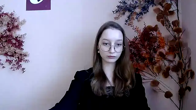 Curlyyy Girl online show from November 14, 2025, 11:20 am