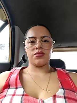 Snapshot of ALEJA__22 chatting on May 22, 2026, 4:23 pm ALEJA 22 online show from May 22, 2026, 4:23 pm